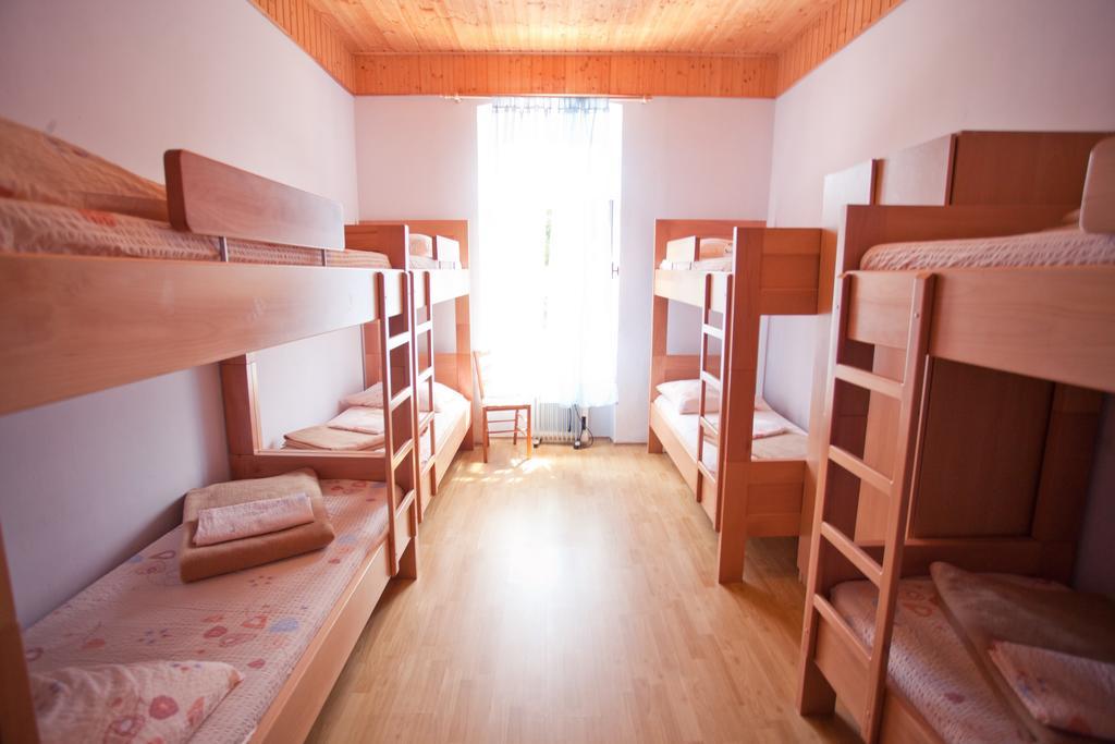 Hostel Hi